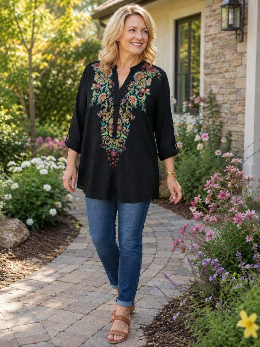 SOLITAIRE 1/2 Button V-Neck Roll Tab Slves Black w/Colorful Embroidered Tunic L